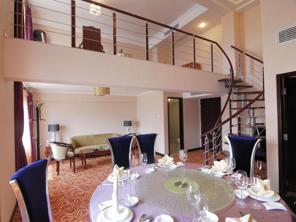 Hubei Poly Hotel Vuhan Dış mekan fotoğraf